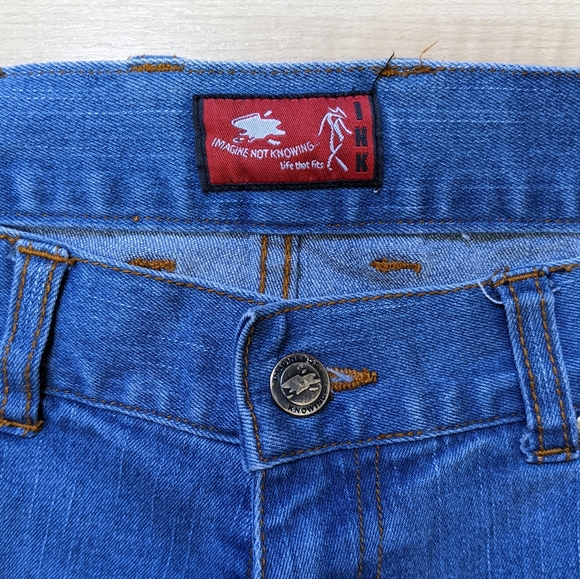 Embroidered Hand Shorts - Picture 5 of 7